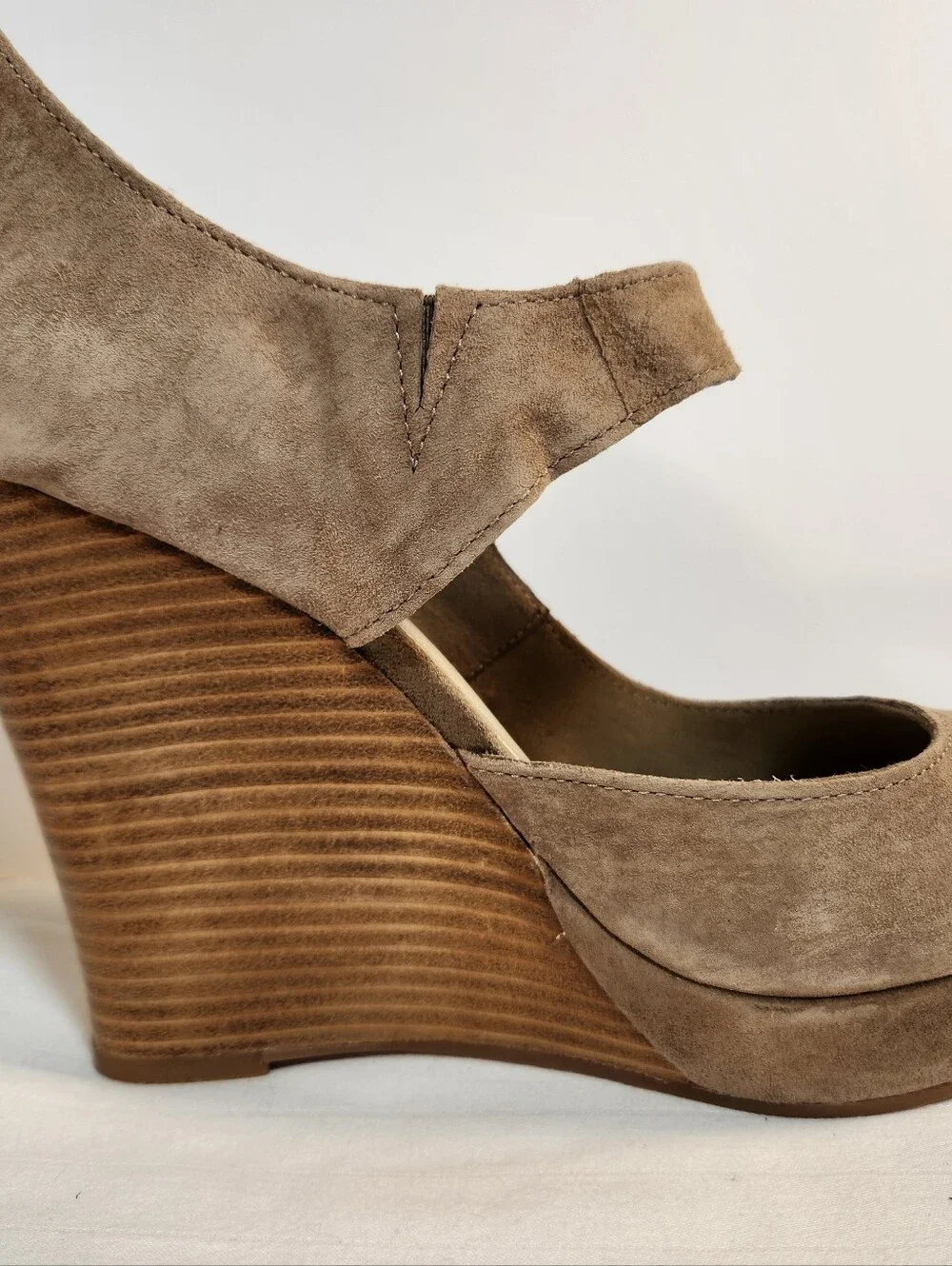 Seychelles Women's Tan Suede Peep-Toe Wedge Sandals - Picture 6 of 11